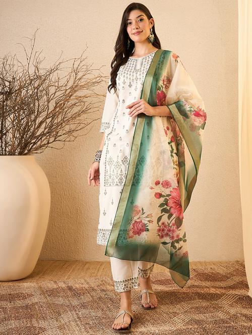 women white suit set - 22471726 - Very Small Image - 1
