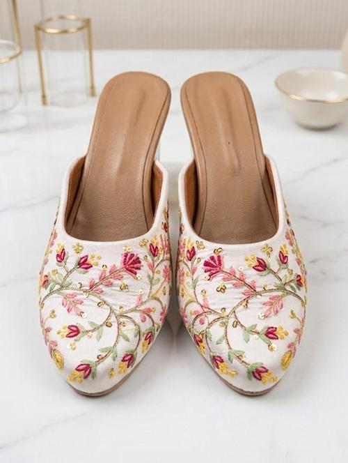 women white mule - 22480596 - Very Small Image - 1