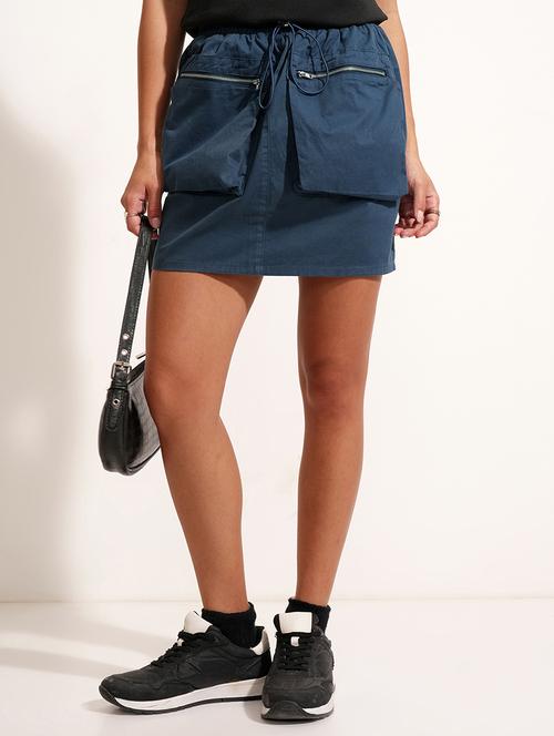 Women Solid Mid Rise Mini Cargo Skirt - 22499280 - Very Small Image - 1