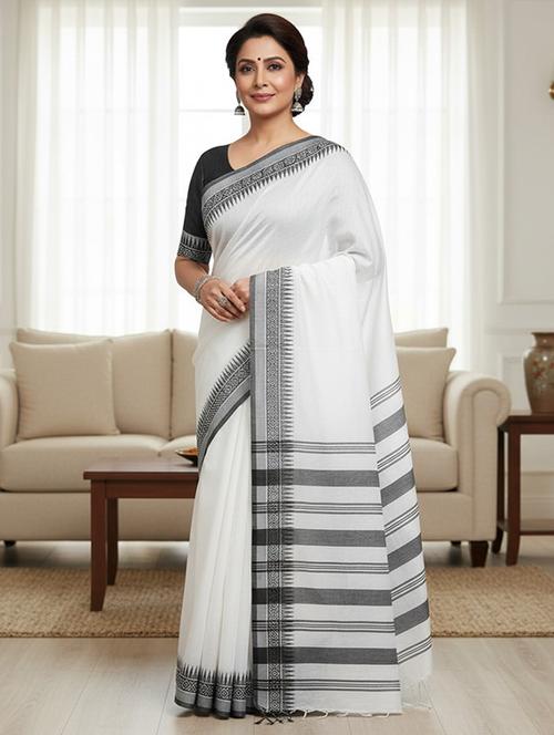 Women Solid With Bordered Handloom Saree With Blouse - 22505433 - Very Small Image - 1