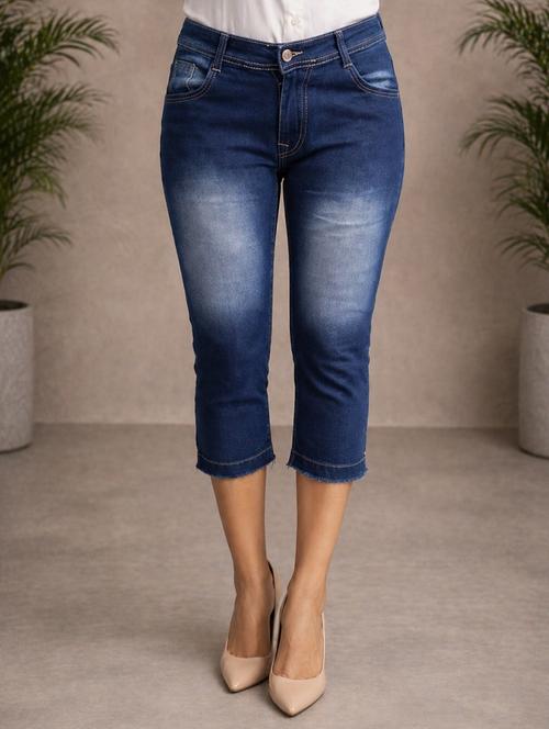 women washed mid rise regular capri - 22511942 - Very Small Image - 1
