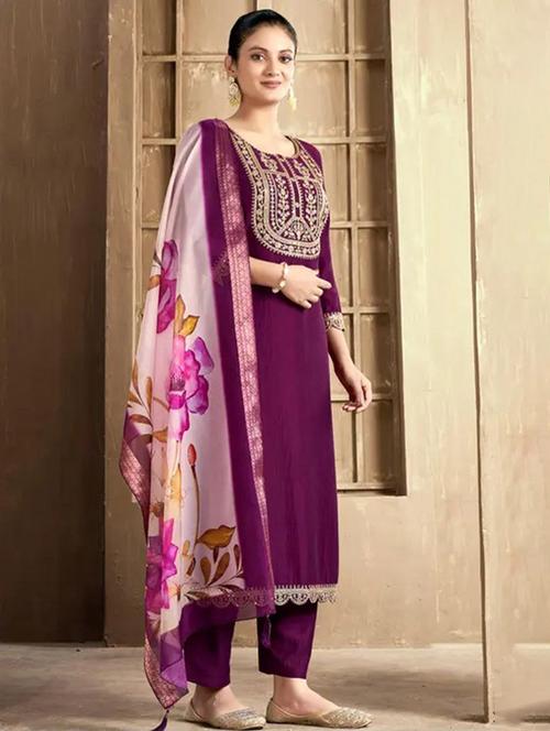 Women Embroidered Three Quarter Sleeves Kurta Pant Set With Dupatta - 22527720 - Very Small Image - 1