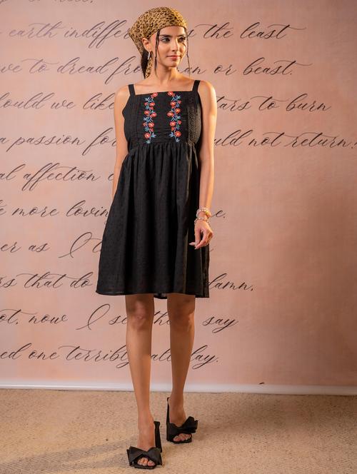 women self design sleeveless a-line dress - 22550180 - Very Small Image - 1
