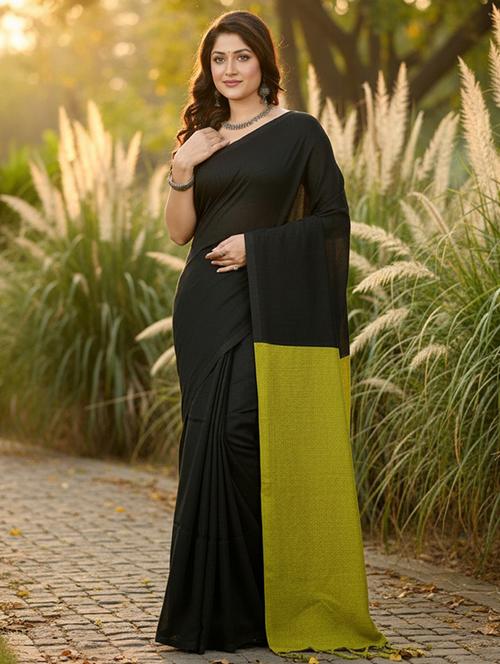 women solid handloom saree - 22565333 - Very Small Image - 1
