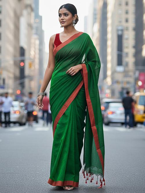 Women Solid With Bordered Handloom Saree - 22565340 - Very Small Image - 1