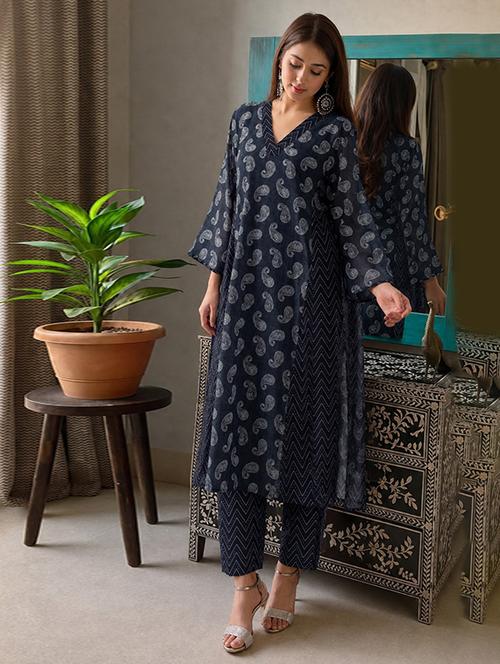 women printed long sleeves kurta and pant set  - 22579009 - Very Small Image - 1