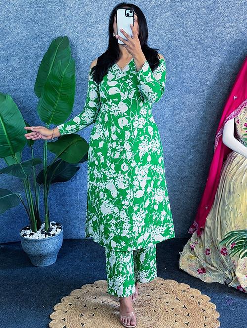 Women Printed Long Sleeves Kurta Pant Set - 22579012 - Very Small Image - 1