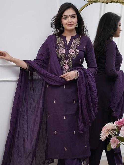 Women Embroidered Three Quarter Sleeves Kurta Pant Set With Dupatta - 22579681 - Very Small Image - 1