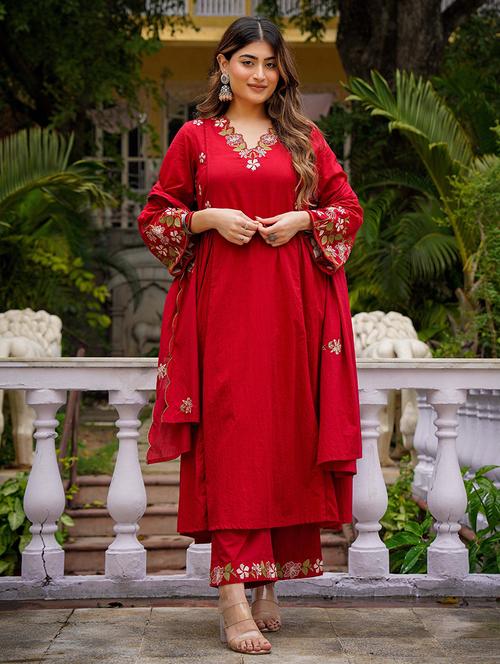 women embroidered long sleeves kurta pant set with dupatta - 22579845 - Very Small Image - 1
