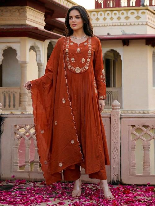 Women Embroidered Long Sleeves Kurta Pant Set With Dupatta - 22579930 - Very Small Image - 1