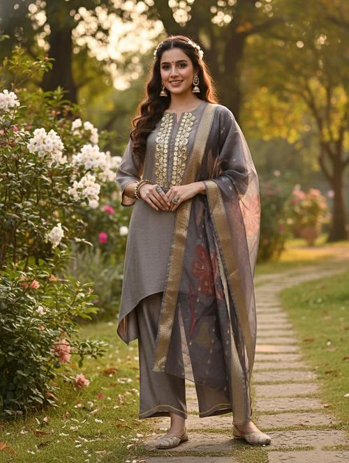Women Solid With Work Bell Sleeve Kurta Palazzo With Dupatta Set - 22583337 - Very Small Image - 1