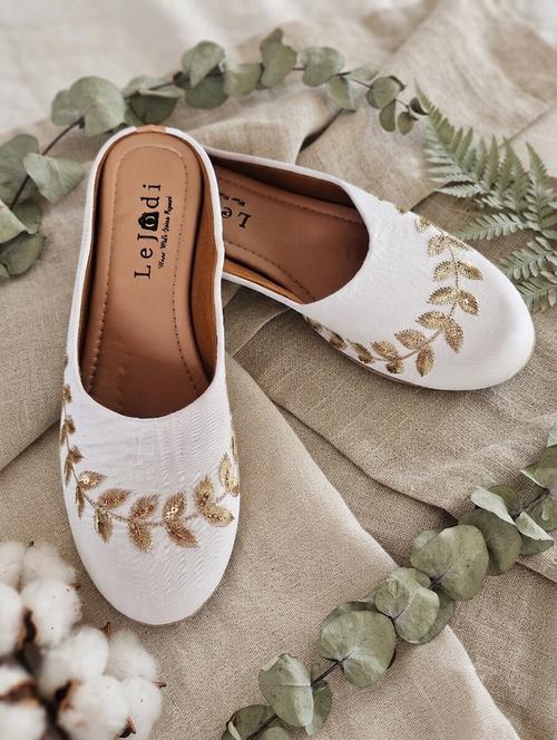 Women Embroidered Slip On Mules - 22604027 - Very Small Image - 1