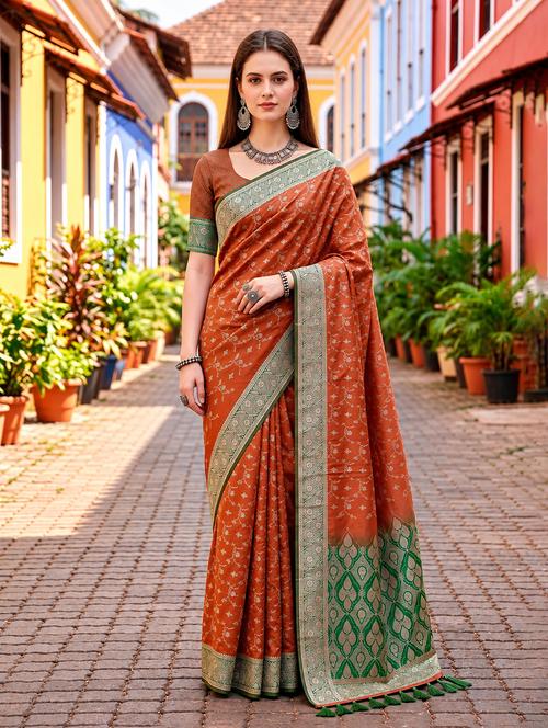 Women Self Design Banarasi Saree With Blouse - 22618208 - Very Small Image - 1