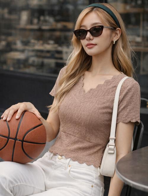 Women Self Design Short Sleeves Regular Top - 22702881 - Very Small Image - 1