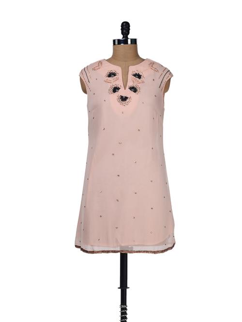 floral embellished peach top - 26771 - Very Small Image - 1