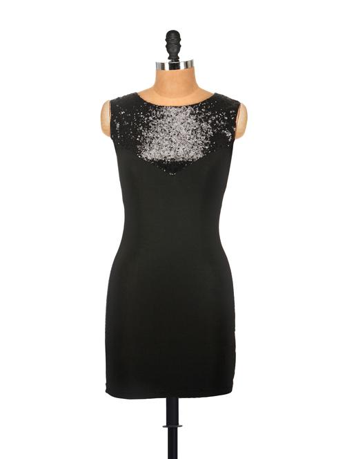 sequinned little black dress - 41472 - Very Small Image - 1
