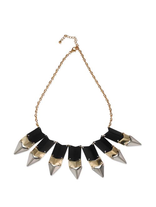 neckpiece with spikes - 49622 - Very Small Image - 1
