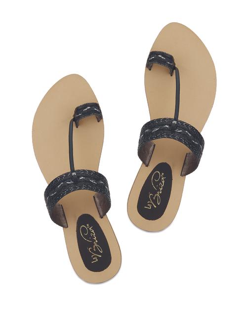 Black one toe  Kolhapuris - 55167 - Very Small Image - 1