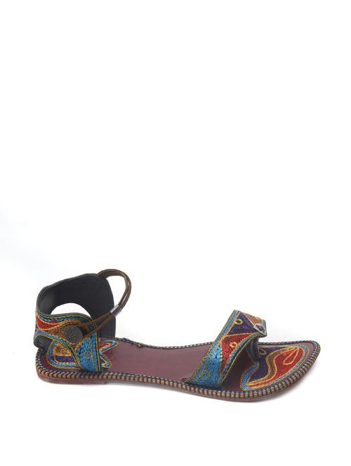 embroidered strappy sandal - 56452 - Very Small Image - 1