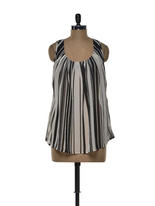 abstract striped top - 74914 - Very Small Image - 1