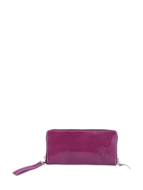 simple magenta clutch - 849593 - Very Small Image - 1