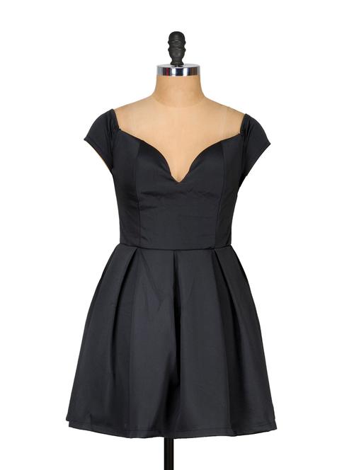 fine cut black dress - 854758 - Very Small Image - 1