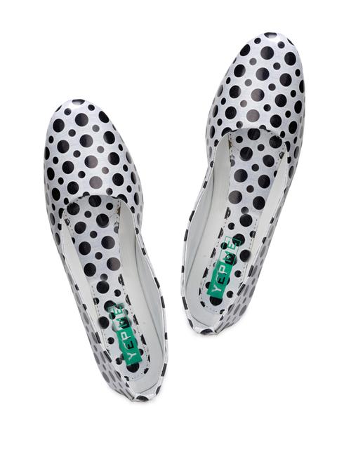 Black & White Polka Dot Ballerinas - 856212 - Very Small Image - 1