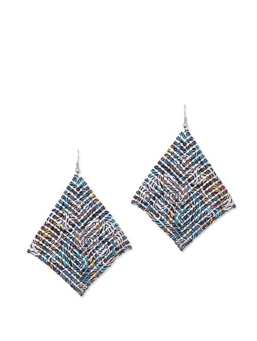 stylish multicolor patterned earrings - 865958 - Very Small Image - 1