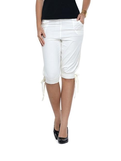 clean white cotton capris - 898087 - Very Small Image - 1