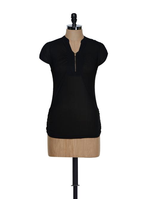 Elegant Black Top - 900873 - Very Small Image - 1