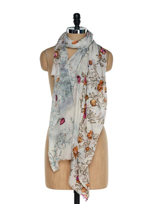 multi coloured trendy scarf with digital floral prints - 901256 - Very Small Image - 1