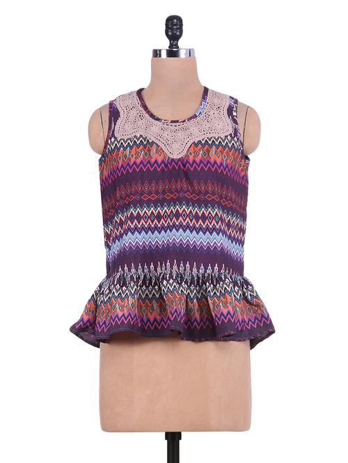 laced patch gathered hem top - 9552360 - Very Small Image - 1