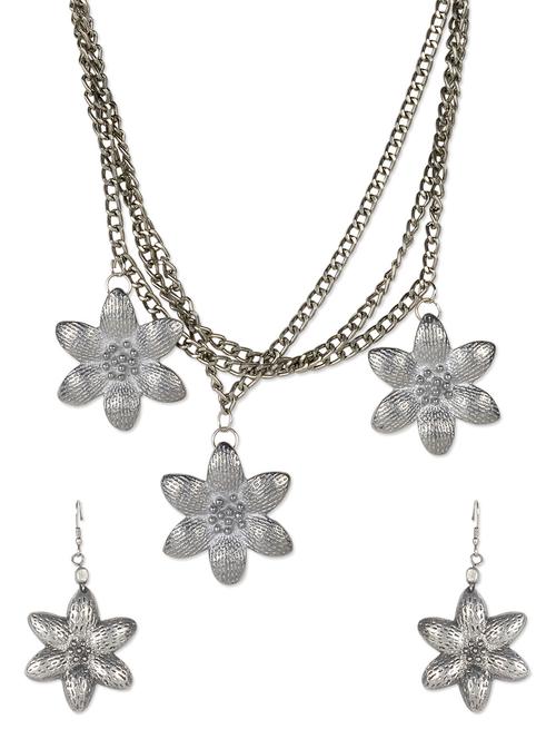 silver flower necklace set - 960594 - Very Small Image - 1