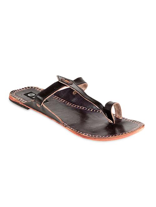 black faux leather kolhapuri chappals - 9611157 - Very Small Image - 1