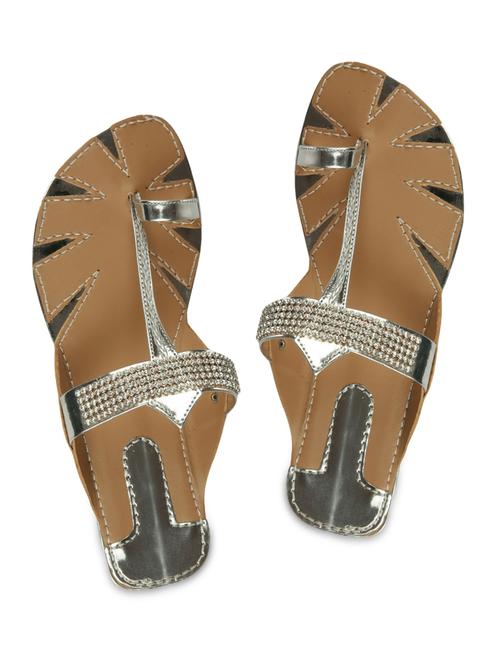 silver embellished kolhapuris - 9611866 - Very Small Image - 1