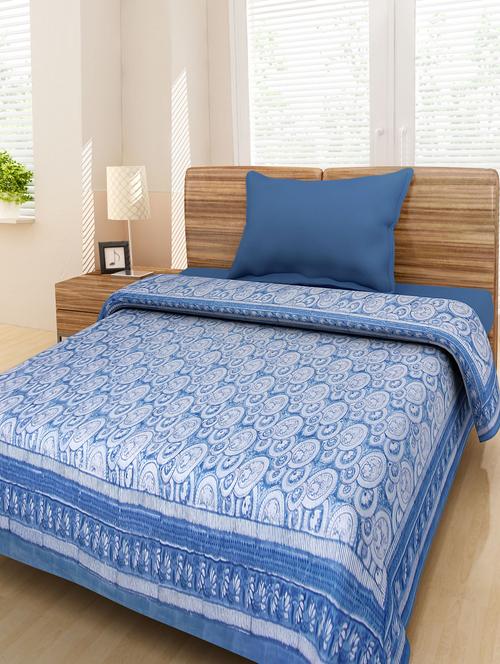 blue and white printed cotton quilt - 9703447 - Very Small Image - 1
