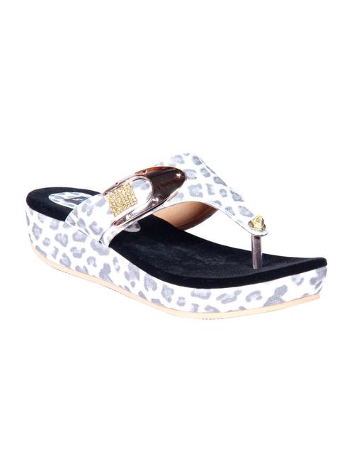 white faux leather wedges - 9844026 - Very Small Image - 1