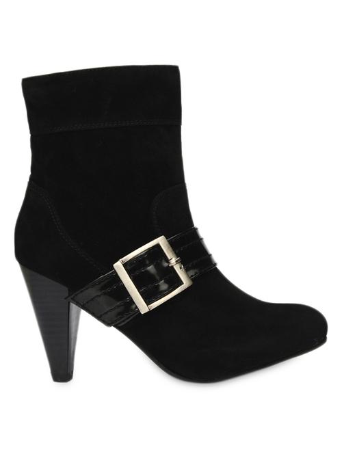 black boots with black  strap & buckle - 985402 - Very Small Image - 1