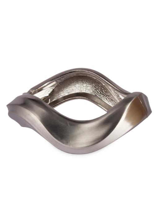 black metal bracelet - 9888768 - Very Small Image - 1