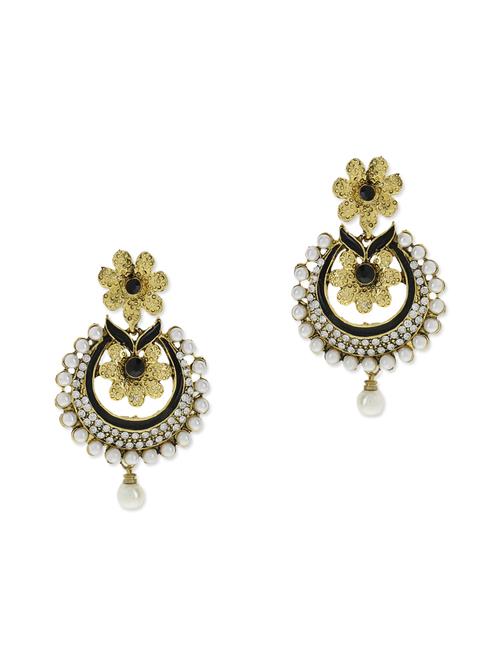 black embellished earrings - 9934817 - Very Small Image - 1