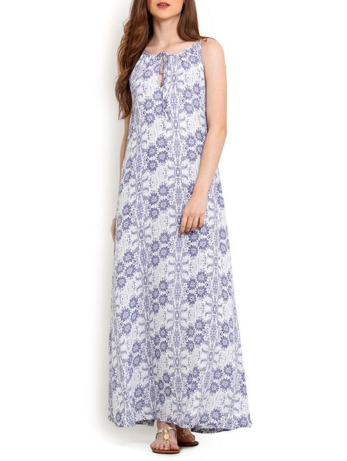 white, blue polyester dress - 9947736 - Very Small Image - 1