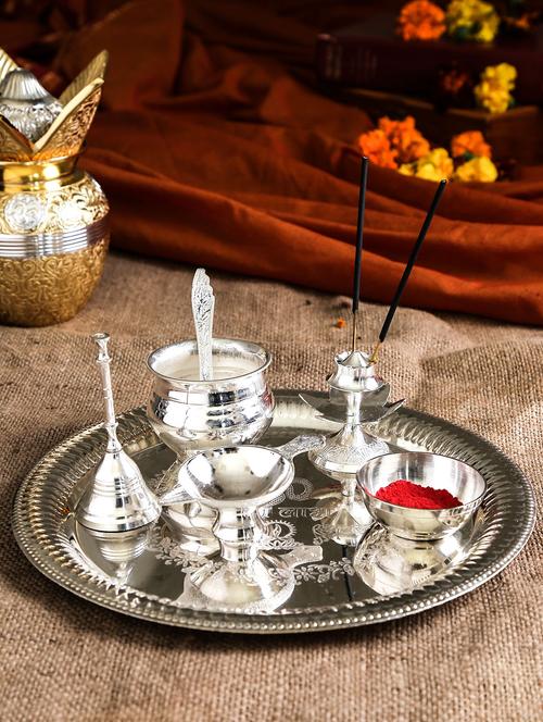 silver brass prayer accessory - 9985708 - Very Small Image - 1